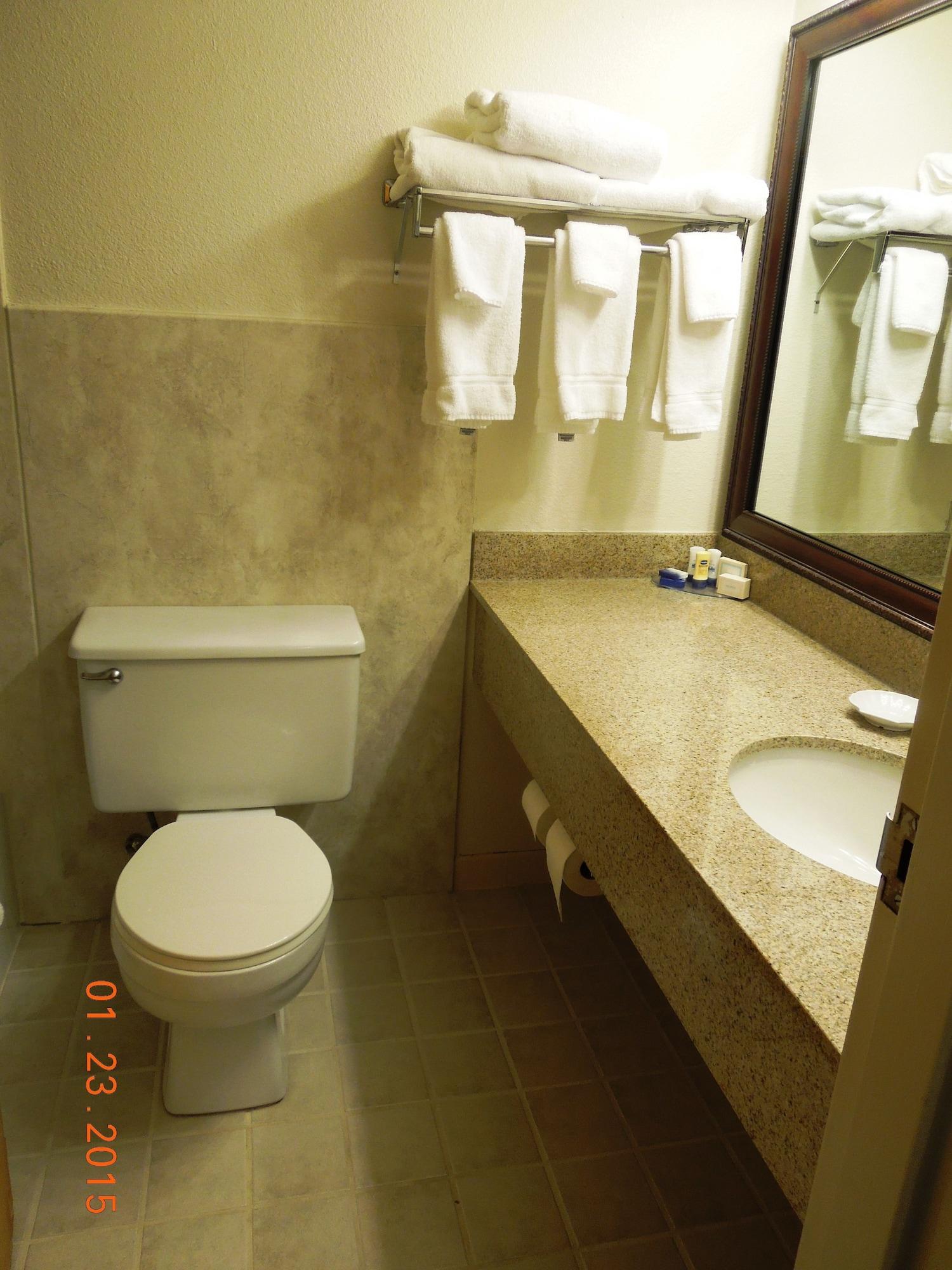 Baymont Inn & Suites Marietta Exteriör bild