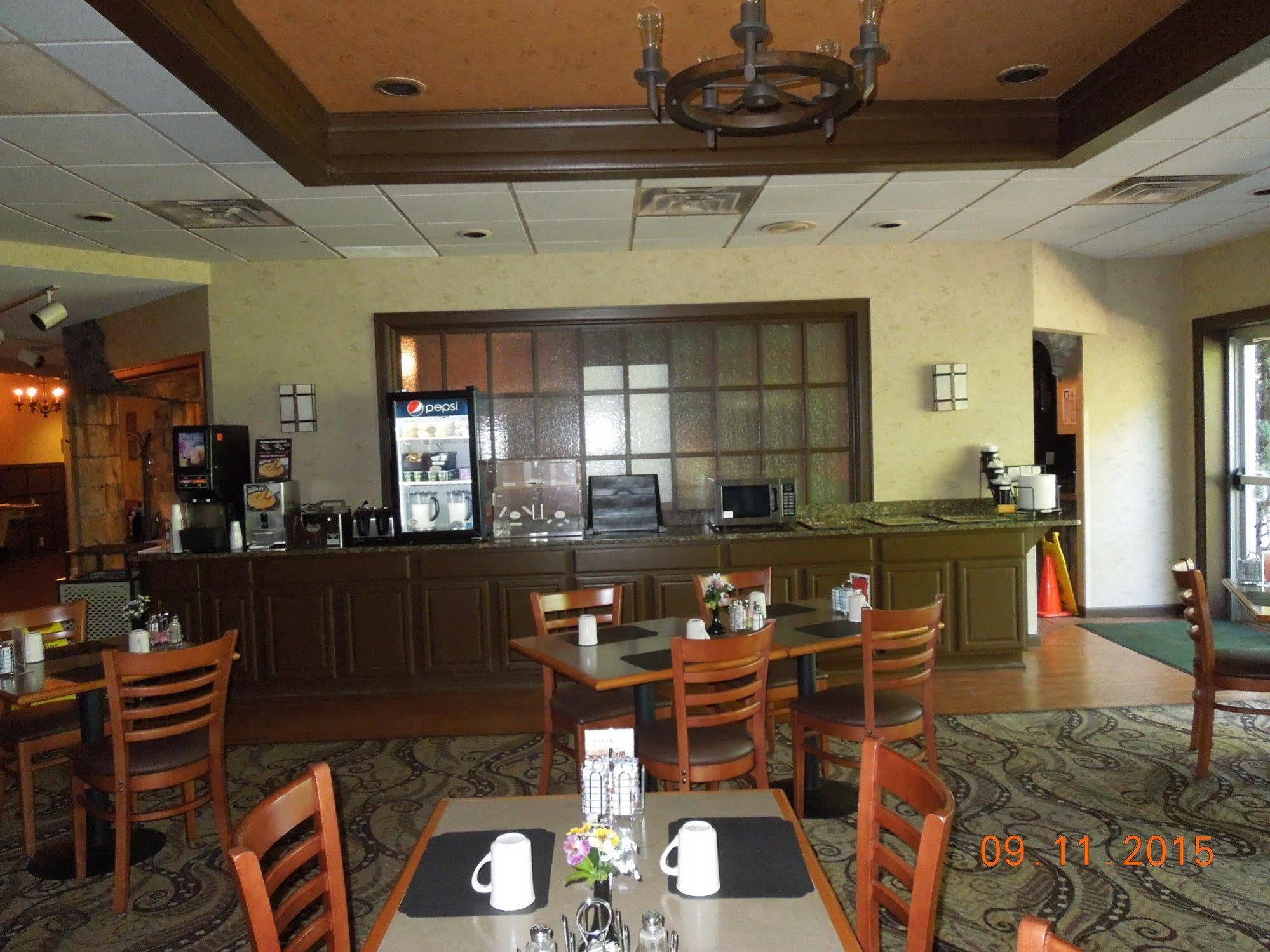 Baymont Inn & Suites Marietta Exteriör bild