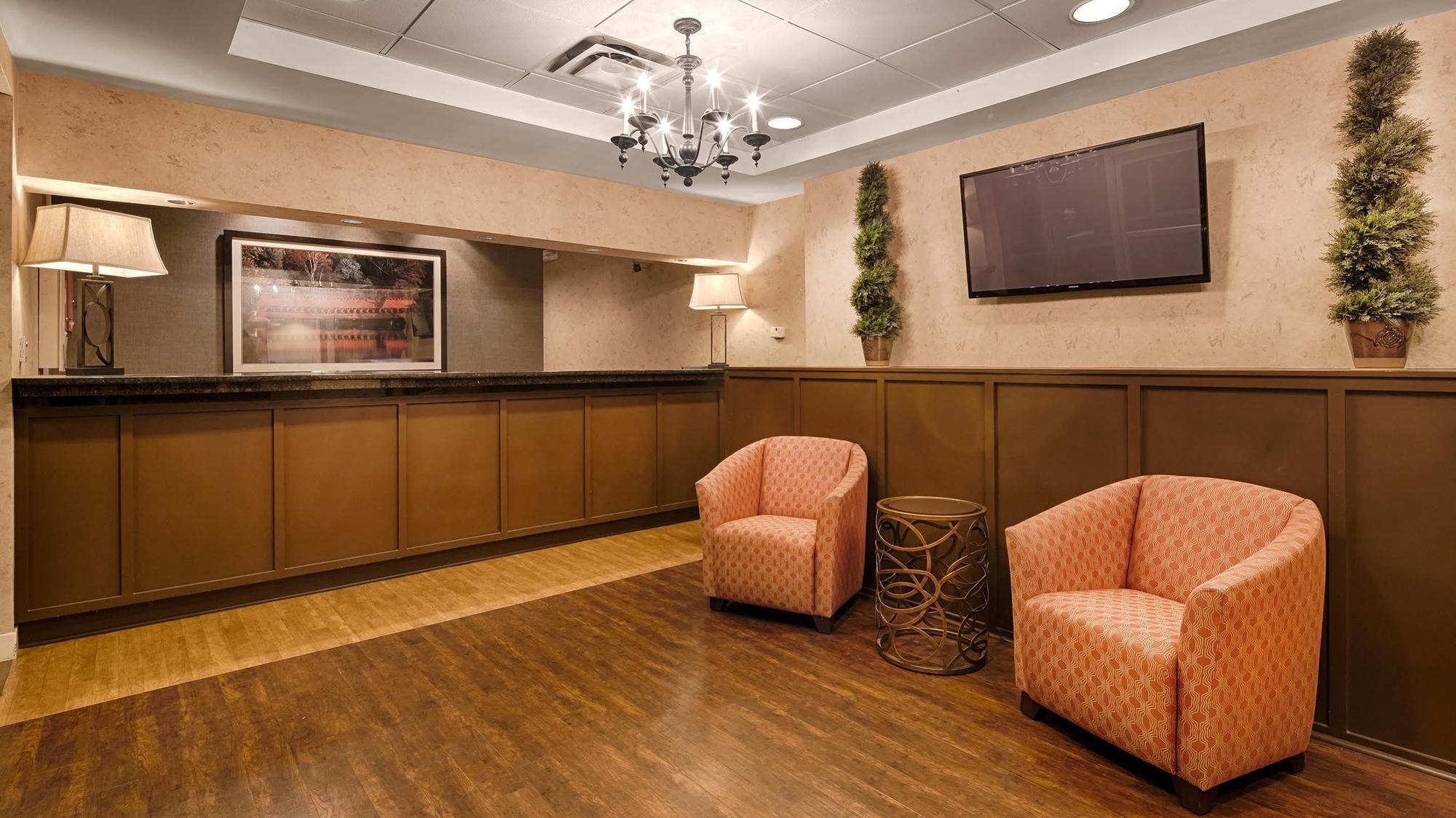 Baymont Inn & Suites Marietta Exteriör bild